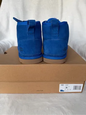 UGG Neumel Women’s Short Suede Boots Cobalt Blue Size 9 thumbnail 5