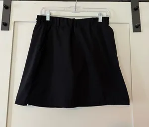 black tennis skirt Size M thumbnail 1