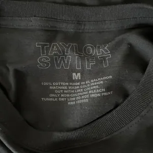 Taylor Swift Long Sleeve Crop Top 100% Cotton Black Rose Graphic Lover Era Med thumbnail 5