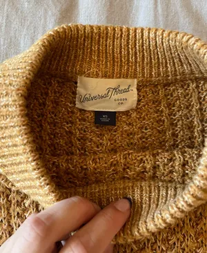 Universal Threads Sweater thumbnail 3