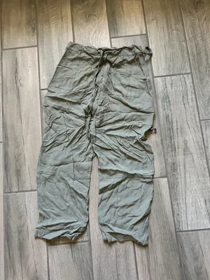 Rewash Women's Cropped Cargo Pants in Olive thumbnail 4