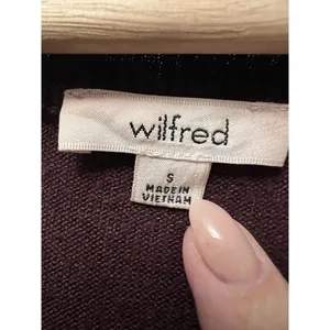 Wilfred Wilfred Burgundy Fragon V Neck Long Sleeve Lightweight Sweater Sz‎ S thumbnail 3