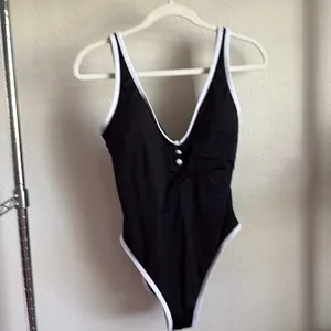AQUA black and white button swimsuit thumbnail 4