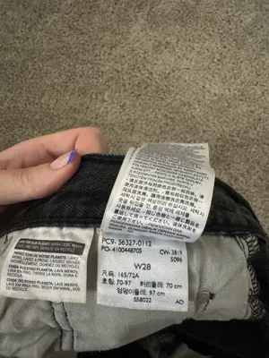 Levi’s 501 Black Denim Shorts thumbnail 8