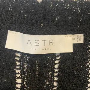 ASTR The Label S Faux Wrap V-neck Pointelle Knit Pullover Sweater‎ Black ($79) thumbnail 7