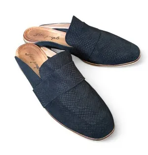 Free People At Ease Loafer Mule Black Snake Skin Embossed Slip-On Clog Size 40.5 thumbnail 1