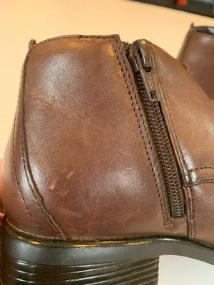 Liz Baker Women’s Size 8 Brown Leather Ankle Boots with Button and Side Zipper thumbnail 5
