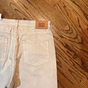 BDG Urban Outfitters Womens Cowboy Jean Size 32 Light Wash‎ Straight Raw Hem NWT thumbnail 5