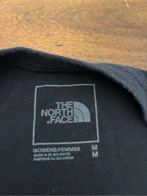 The North Face T-Shirt Long Sleeve Women’s Medium Navy Blue Logo thumbnail 2