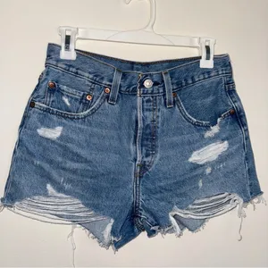 Levi's 501 Light Wash Distressed Denim Jean Shorts 27 thumbnail 2