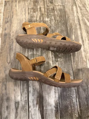 Skechers Women’s Brown Suede Strappy Outdoor Sandals Size 8.5 thumbnail 12