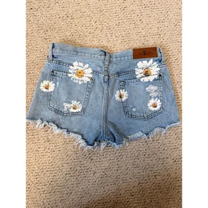 7 For‎ All Mankind Destroy & Daisies Frayed Cutoff Denim Shorts Sz 28 Boho Y2K thumbnail 3
