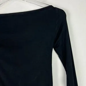 NWT Six/Fifty Black Off The Shoulder with Front Cut Out Shirt Size Medium M NEW thumbnail 11