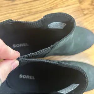 SOREL Joan Of Arctic III Chelsea Wedge Slip On Black Leather Boots Size 9 thumbnail 6