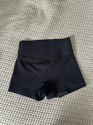 FABLETICS PURELUXE 2” SHORTS thumbnail 4