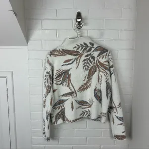 NWT Tahari Fuzzy Knit Patterned Sweater Size XS thumbnail 11