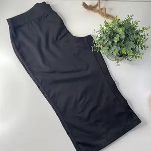Reebok Capri Play Dri athletic pants.  Size Large. thumbnail 2