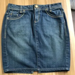 DKNY Jeans skirt. MIDI size 6 thumbnail 1