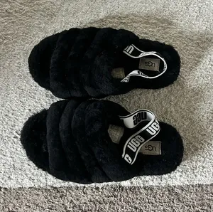 UGG Slippers thumbnail 1