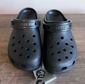 Crocs NEW Women's Classic Platform Clog Size 7 #B1809 thumbnail 1