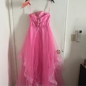 Pink strapless prom dress Size 6 thumbnail 2
