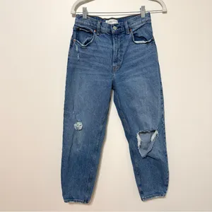 Abercrombie & Fitch The '80s Mom high rise Jeans Size 26 SHORT / Size 2 thumbnail 2