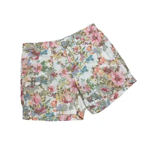 Gloria Vanderbilt Sydney Pastel Floral Shorts size 8 thumbnail 2