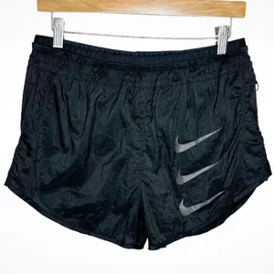 Nike Women's Triple Swoosh Running Division Tempo Shorts Black Size L NEW NO TAG thumbnail 2