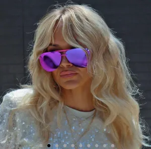 Sunglasses thumbnail 1