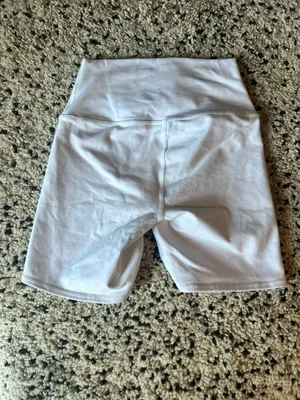 Alo Biker Shorts thumbnail 2