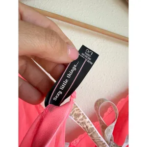 VICTORIA'S SECRET Neon Pink Sheer Flyaway Lingerie Babydoll Cami Womens Large thumbnail 5