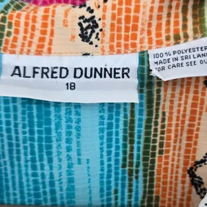 Alfred Dunner Top Womens 18 Vintage Multicolor Geometric Button-Down EUC thumbnail 2