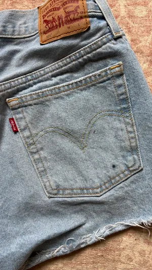 Levi’s 501 Shorts thumbnail 3