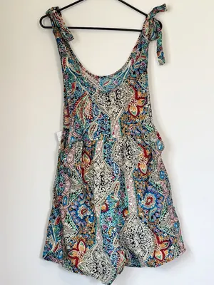 NWT Cupshe Paisley Scoop Neck Tie Shoulder Wide Leg Romper - Size: Large thumbnail 7