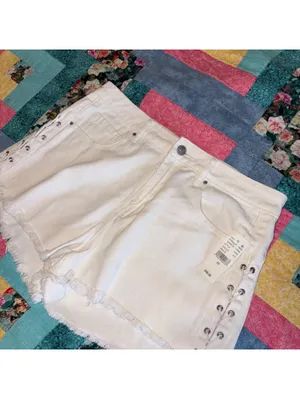 PacSun NWT $47 Woman’s 29 High Rise white lace-up side denim shorts thumbnail 3