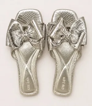 On‎ 34th Jazminn Bow Flat Sandals Silver Snake Print Slides Size 5 New thumbnail 1