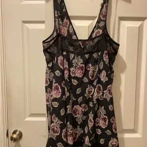 Women’s Victoria, secret nightgown large thumbnail 4