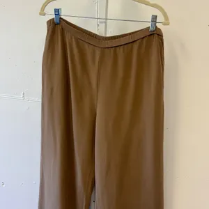 Vintage Soft Surroundings Brown 100% Silk Wide Leg Pants Pintuck Hem Size Large thumbnail 3