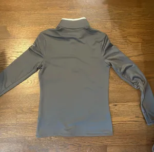Nike Golf Women’s Dri-Fit Long Sleeve Quarter Zip thumbnail 2