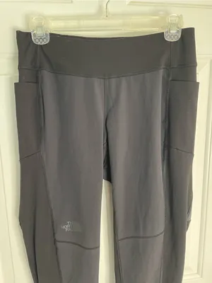 The North Face Black Women's Leggings with Stash Pockets Size Medium thumbnail 4