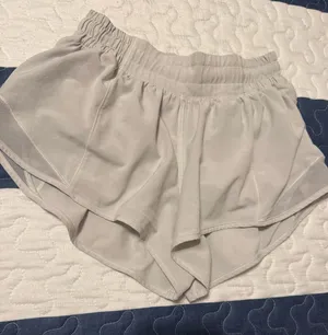 Lululemon Shorts Hotty Hot 2.5" thumbnail 1