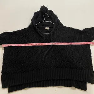 POL Black Popcorn Knit Hoodie Sweater Women’s Small – Cozy Textured Pullover thumbnail 6