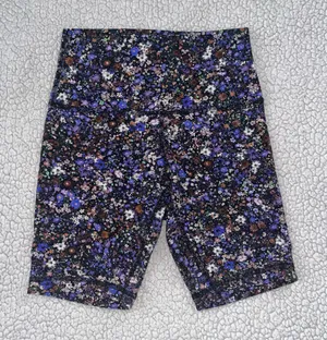 Lululemon Align High Rise Shorts thumbnail 1