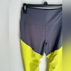 Zyia Active Parallel Luxe Neon Yellow Leggings thumbnail 4