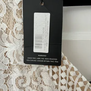 NWT Pretty Little Things Lace Bodycon Dress Size 8 thumbnail 8