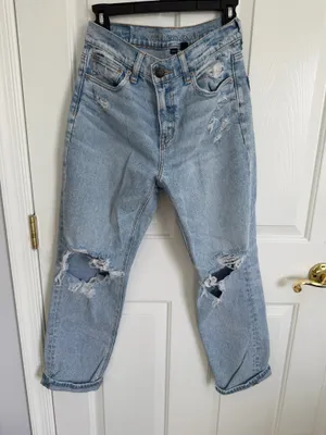 American Eagle High Rise Straight Jean thumbnail 3
