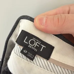 Ann Taylor Loft Gray Julie Trousers Sz 4P thumbnail 2