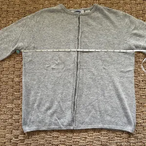 Women’s Old Navy Gray Solid Knit Button Front Round Neck Cardigan Sweater S thumbnail 6