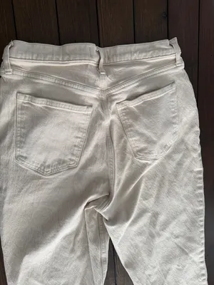 Abercrombie & Fitch • Style: 90s Ultra High Rise • Size: 12 thumbnail 5