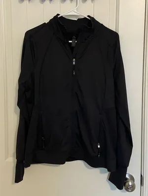 NWOT |‎ Kyodan women’s solid black zip active jacket — large thumbnail 1